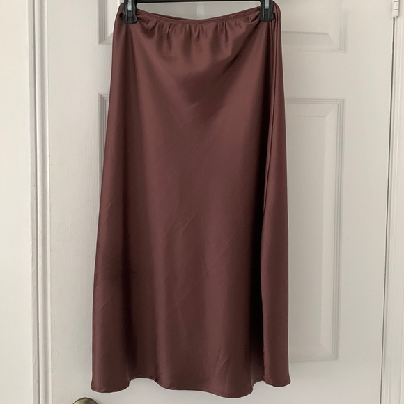 Midi satin skirt - Picture 1 of 2